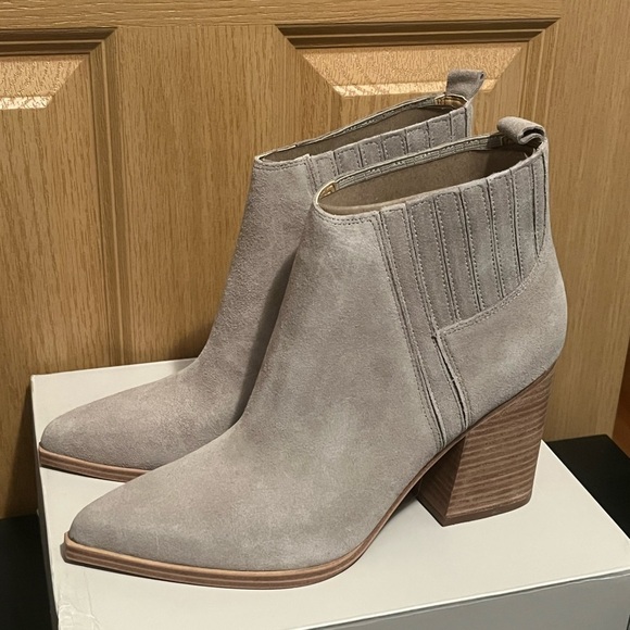 Marc Fisher LTD Orlanda Medium Gray Bootie Size 10 Western Suede Leather New IB - Picture 4 of 16